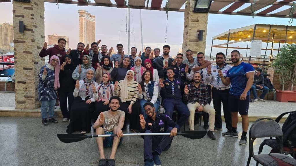 سباق التجديف والشراع لكشافة الجامعات